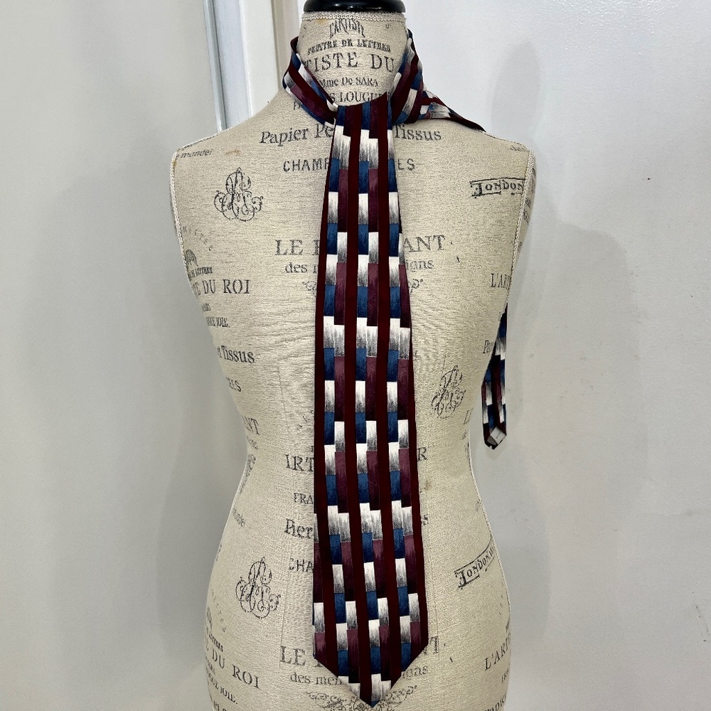 Pierre Cardin Men’s Silk Tie Geometric Pattern White/Burgundy/Black/Blue